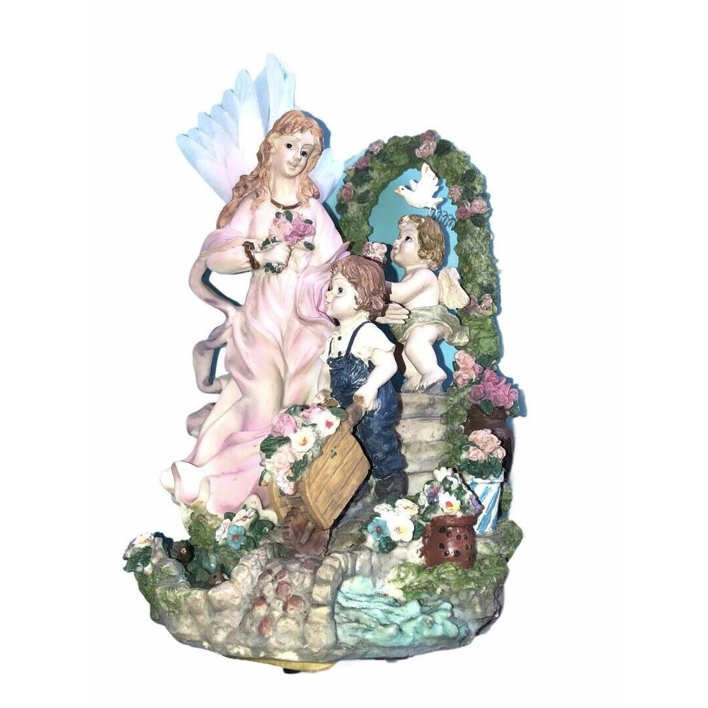 Angel Lighted Figurine Music Box- “Angels We Have Heard On High” Christmas‎ VTG